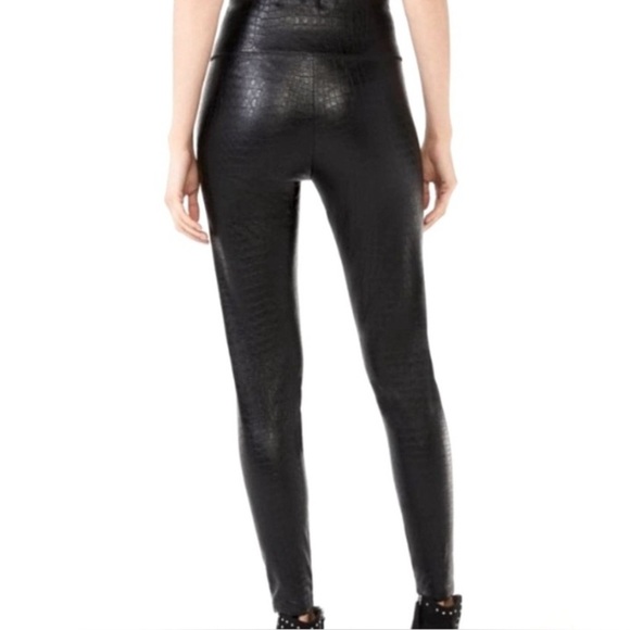 NWT 7 For All Mankind Croc Embossed Faux Leather Leggings in Black - Size L - Picture 2 of 15